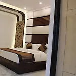 Hindustan- By Backpackers Heaven